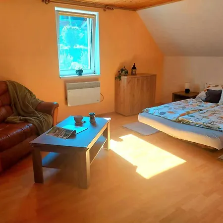 Privatunterkunft Zeleny *